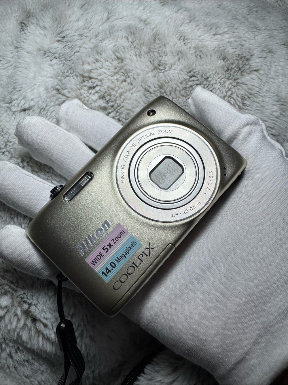 Nikon COOLPIX S3100 - Compact Digital Camera - Champagne